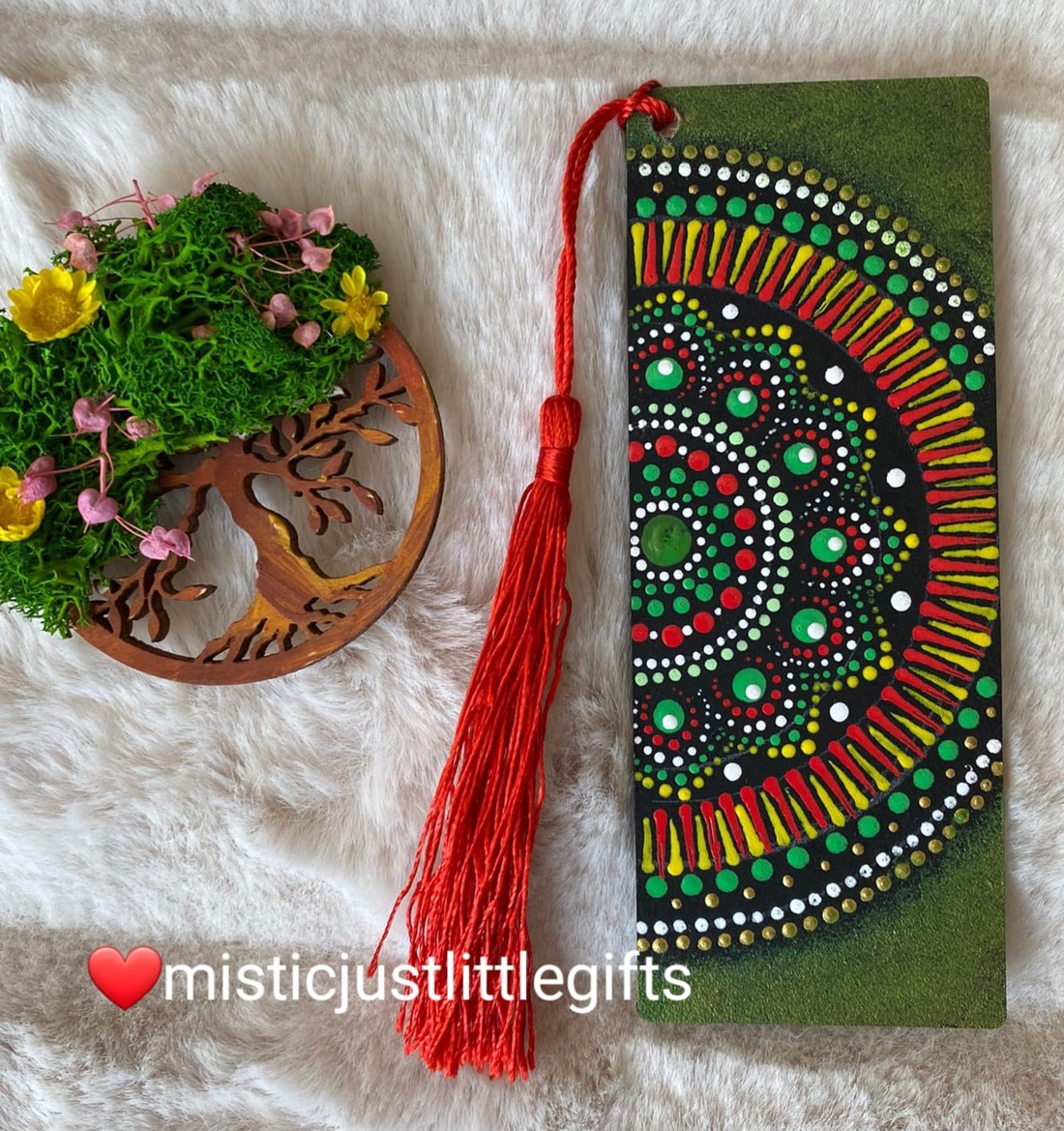 Semn de carte personalizabil, pictat manual in tehnica mandala dots - cărți și creații cu tematică muzicală, cadouri - semn de carte - Artynos.ro