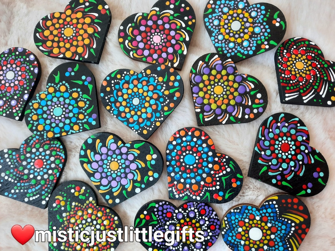 Brosa marțișor inima multicolora  - bijuterii - mărțișor - Artynos.ro