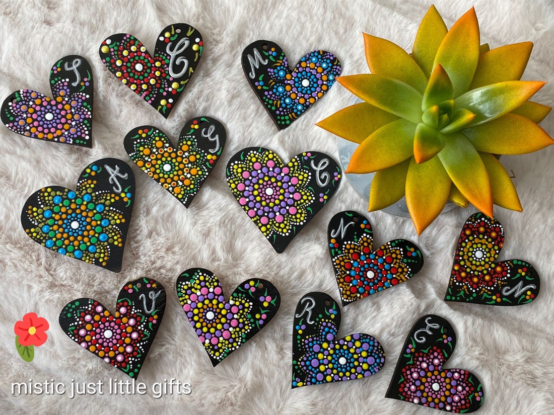 Brosa marțișor inima multicolora  - bijuterii - mărțișor - Artynos.ro