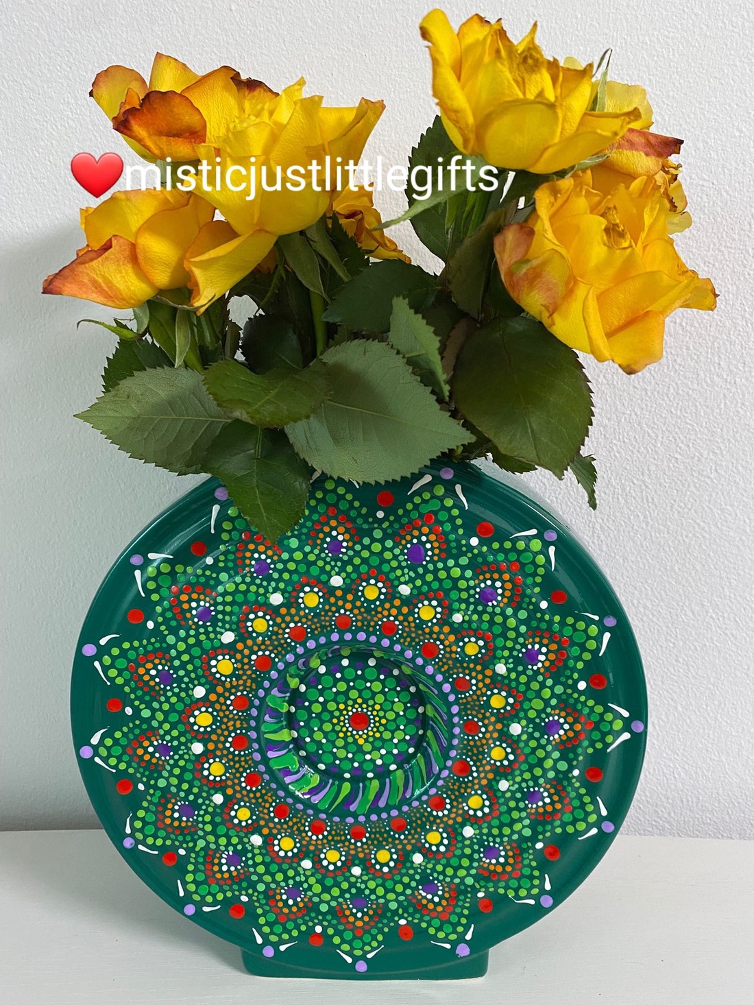 Vaza ceramica pictata manual -  mandala dots perfecta pentru 8 Martie - casă & stil de viață - decorațiuni de casă - accesorii florale - vaze - Artynos.ro