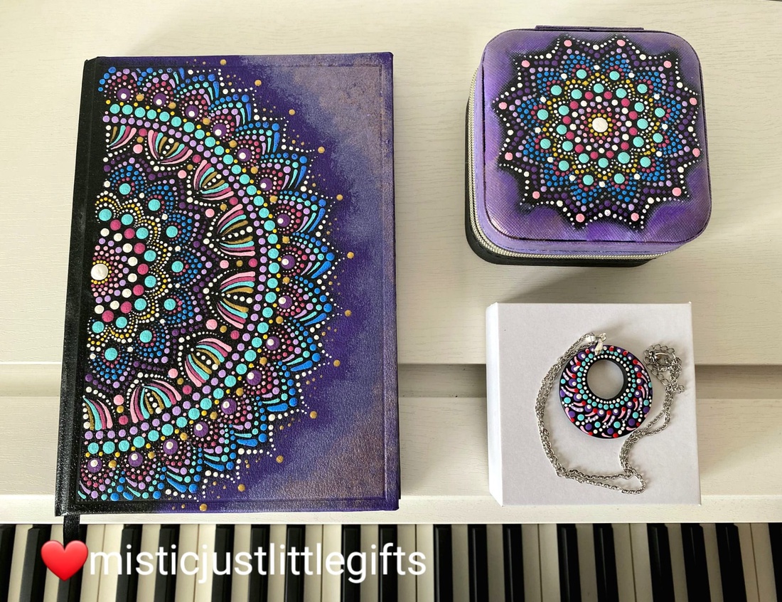 Cutie de bijuterii pictata manual in tehnica mandala dots - obiect personalizat - bijuterii - suporturi și cutii de bijuterii - cutii de bijuterii - Artynos.ro