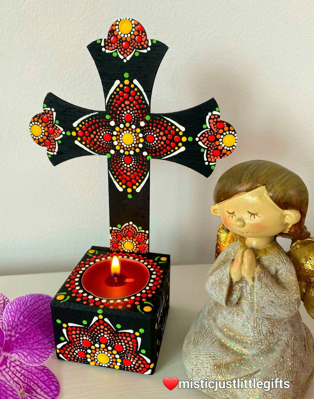 Candela  cruce personalizabila, pictata manual in tehnica mandala dots - casă & stil de viață - accesorii religioase - cruce - Artynos.ro