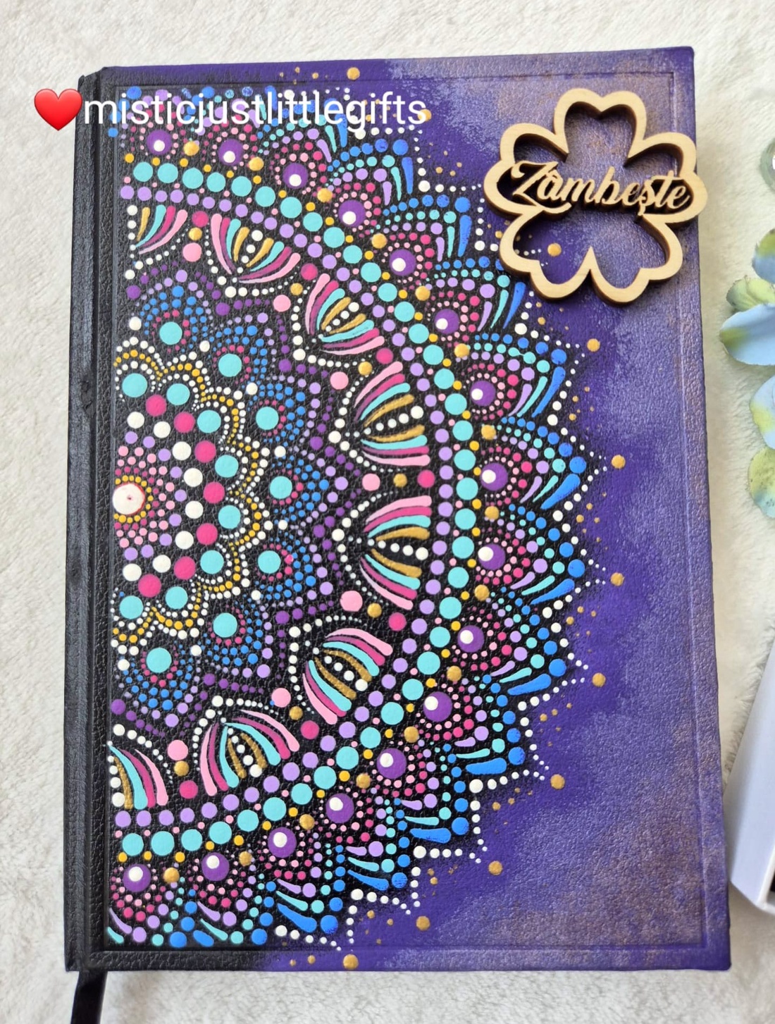 Agenda pictata manual in tehnica mandala dots - casă & stil de viață - produse de papetărie - caiete și jurnale - Artynos.ro