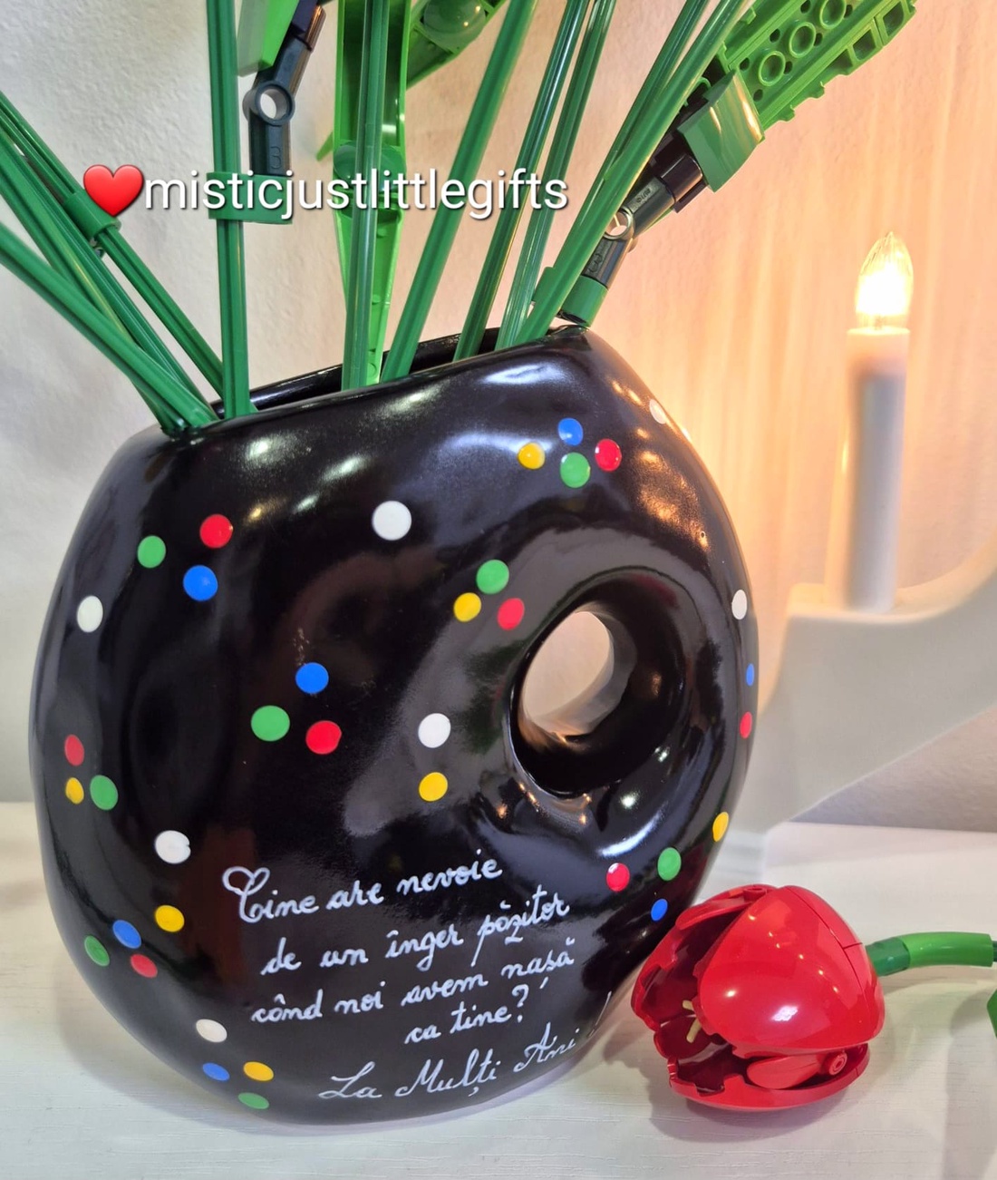 Vaza ceramica pictata manual in tehnica mandala dots - casă & stil de viață - decorațiuni de casă - accesorii florale - vaze - Artynos.ro