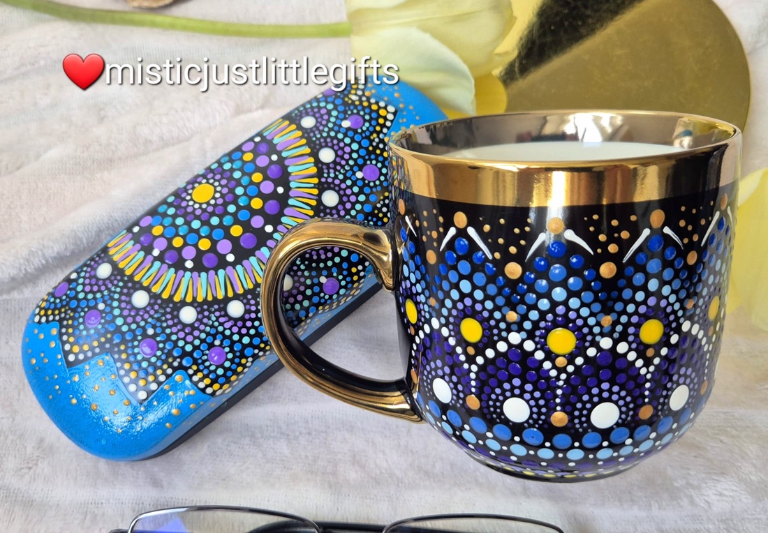 Cana ceramica pictata manual in tehnica mandala dots - genți și portofele - portofele, huse, suporturi - suport de ochelari - Artynos.ro
