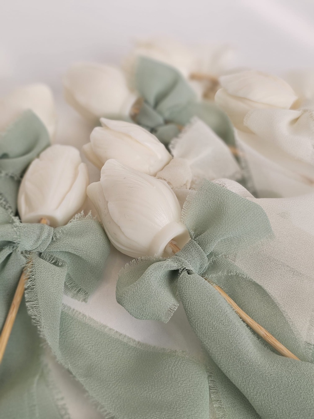 TULIP CANDLE - Set cu 6 lumanari decorative din ceara de soia 100%, parfumate cu aroma Orange - casă & stil de viață - lumânări, parfumuri, arome - lumânări artizanale - Artynos.ro