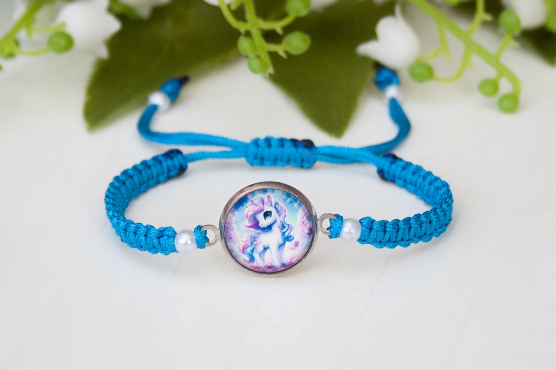 Brățară macramé împletită pentru copii - Unicorn unicorn albastru - - Artynos.ro Brățară macramé împletită pentru copii - Unicorn unicorn albastru - - Artynos.ro