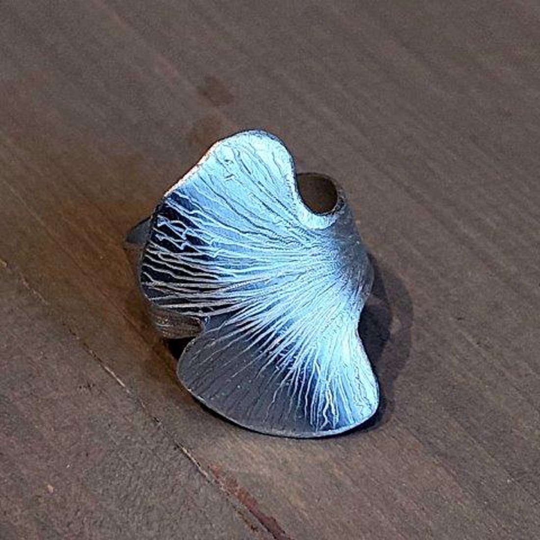 Inel minimalist GINKGO BILOBA din aluminiu -  - Artynos.ro Inel minimalist GINKGO BILOBA din aluminiu -  - Artynos.ro