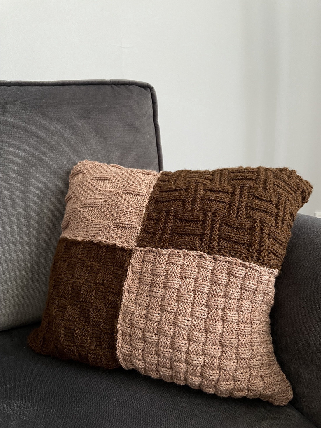Kézzel kötött párna - casă & stil de viață - textile de casă - perne - Artynos.ro