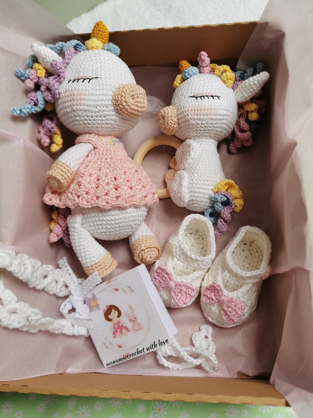Set bebe unicorn crosetata - jucării și echipamente pentru copii - jucării bebeluși - jucării de dentiție - Artynos.ro Set bebe unicorn crosetata - jucării și echipamente pentru copii - jucării bebeluși - jucării de dentiție - Artynos.ro