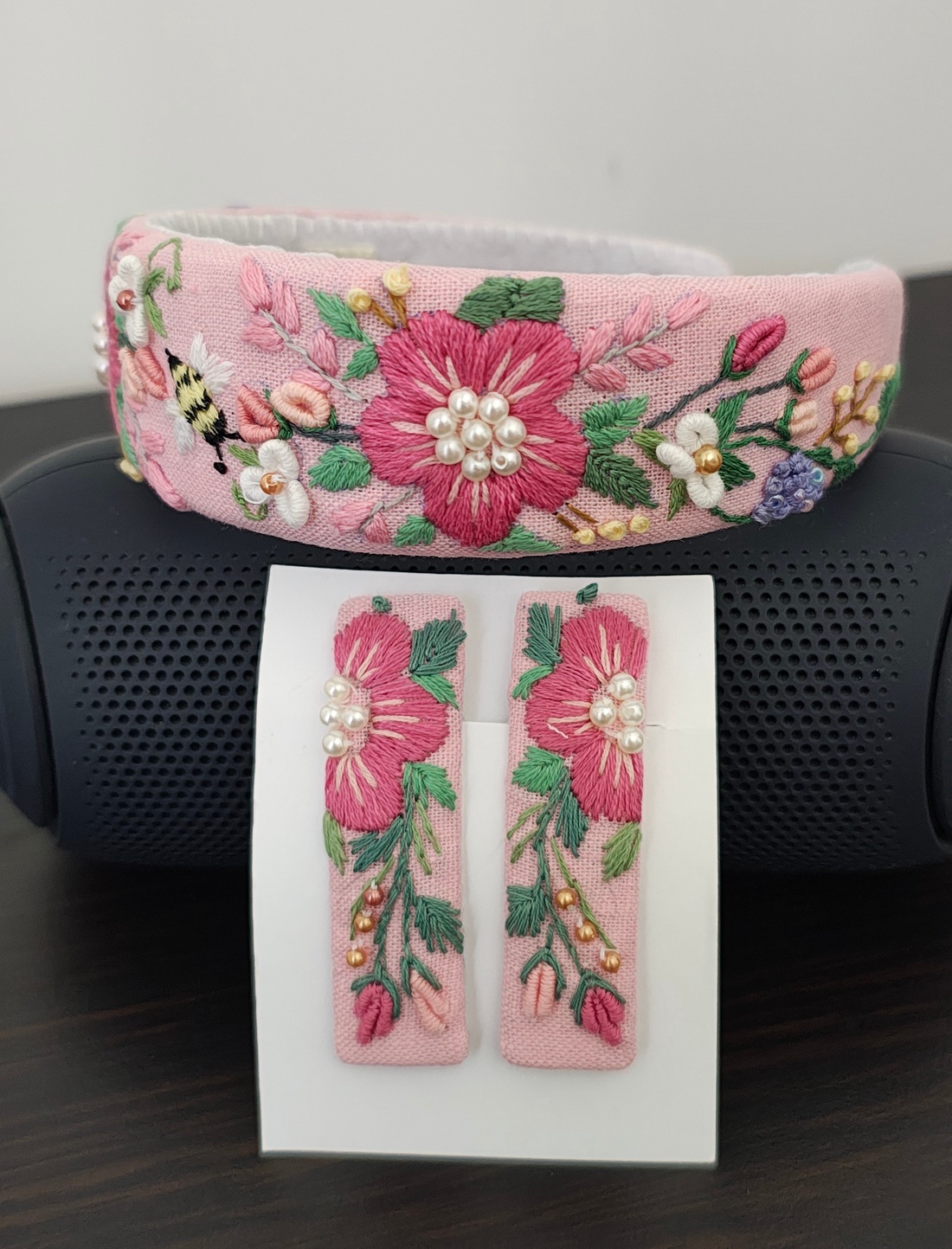 Set cordeluțe și agrafe - îmbrăcăminte și modă - accesorii păr - elastic de păr - Artynos.ro Set cordeluțe și agrafe - îmbrăcăminte și modă - accesorii păr - elastic de păr - Artynos.ro