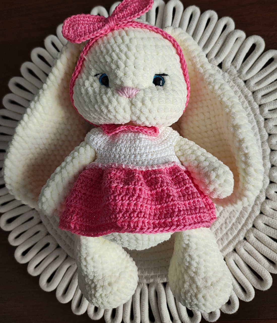 Iepuraș crosetat - jucării și echipamente pentru copii - jucării și accesorii pentru copii - păpuși de joacă - Artynos.ro