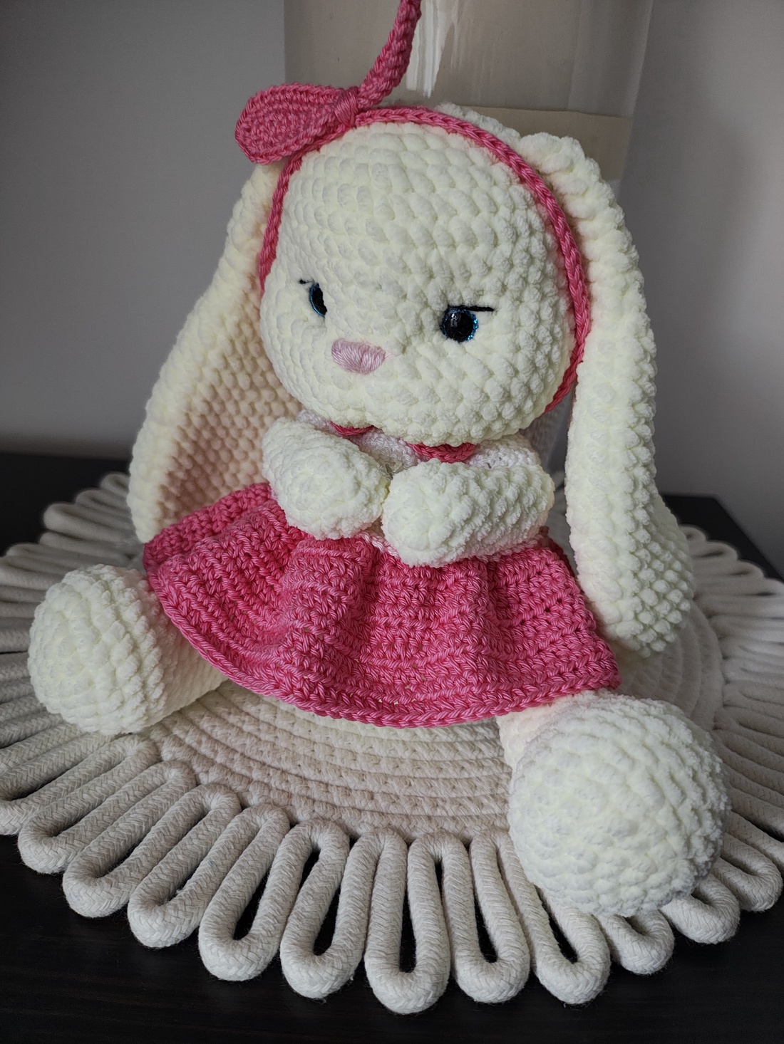 Iepuraș crosetat - jucării și echipamente pentru copii - jucării și accesorii pentru copii - păpuși de joacă - Artynos.ro