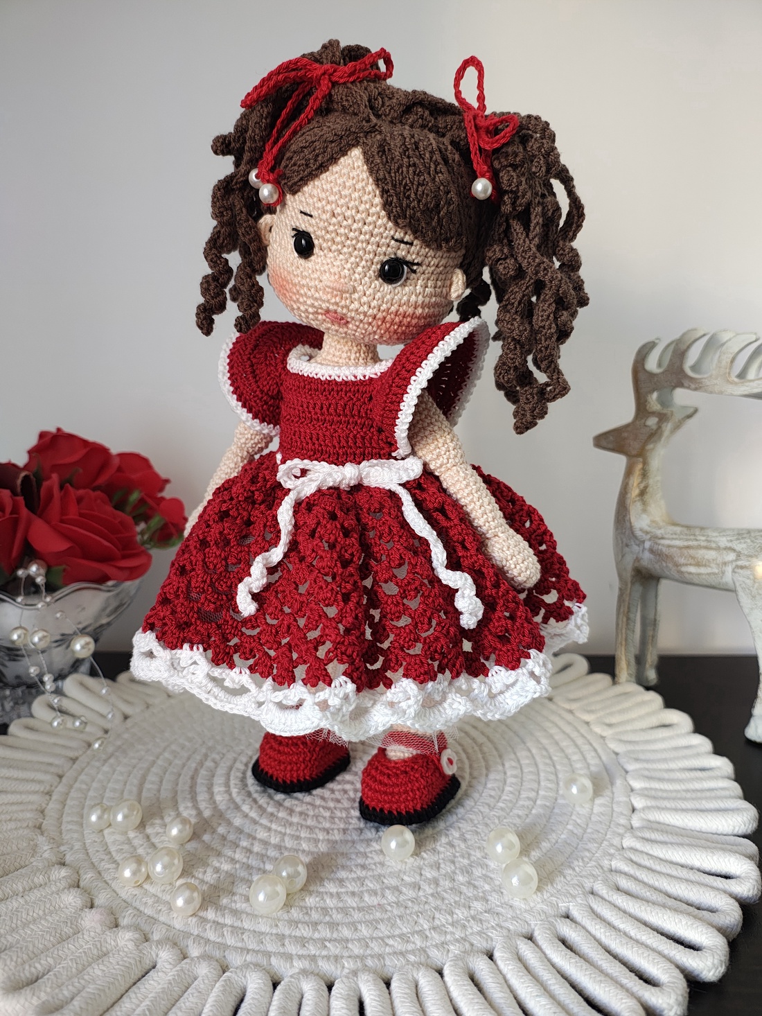 Păpușa crosetata - jucării și echipamente pentru copii - jucării și accesorii pentru copii - păpuși de joacă - Artynos.ro