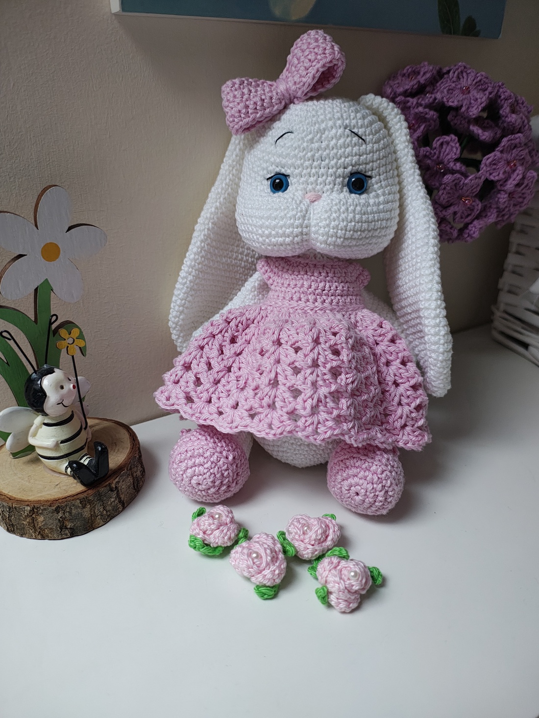 Iepuraș crosetat - jucării și echipamente pentru copii - daruri de botez - Artynos.ro