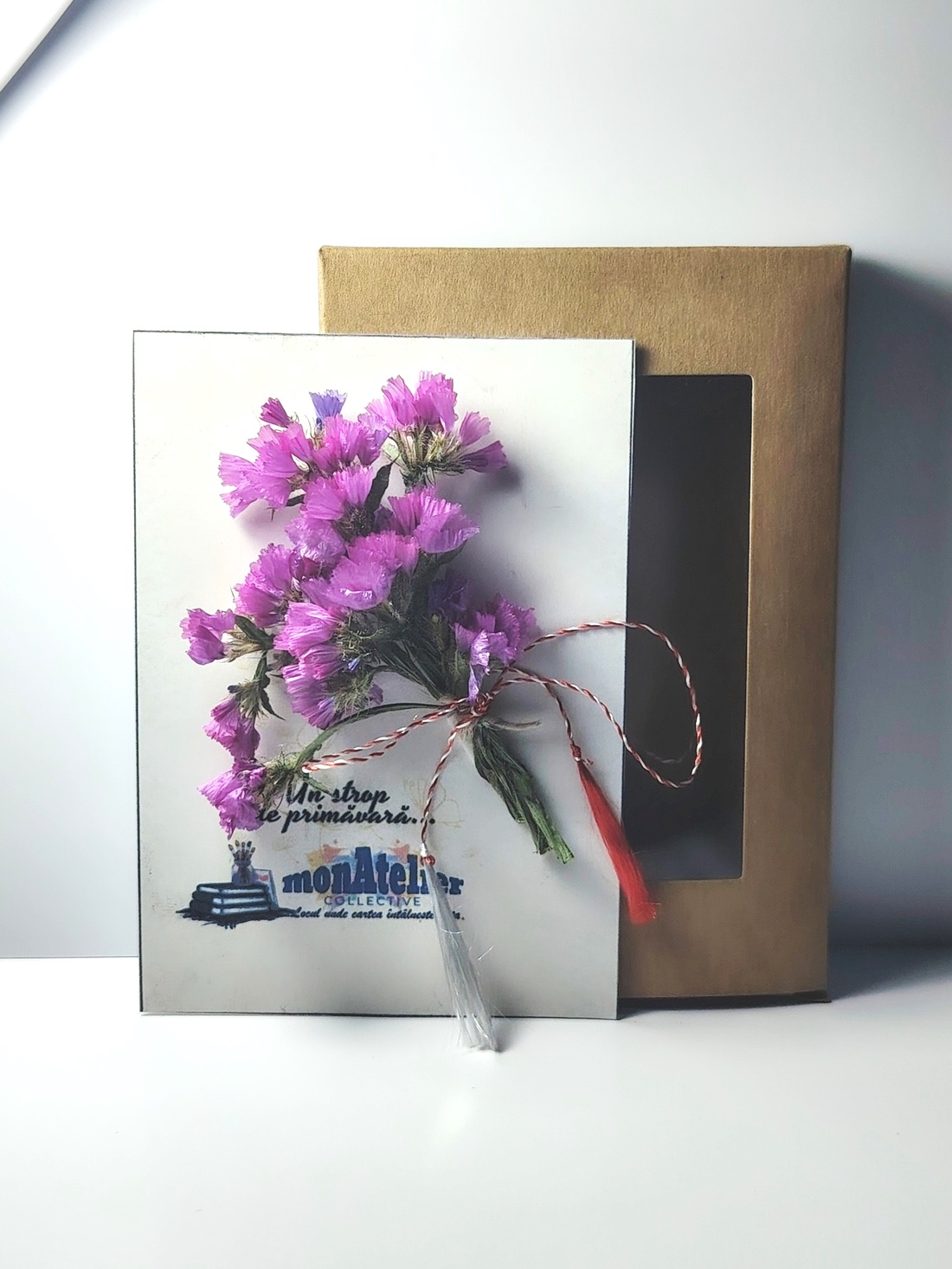 Mărțișor buchețel flori uscate - bijuterii - mărțișor - Artynos.ro