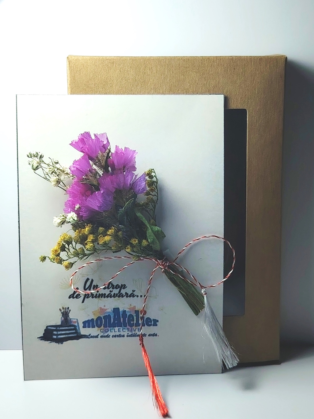 Mărțișor buchețel flori uscate - bijuterii - mărțișor - Artynos.ro