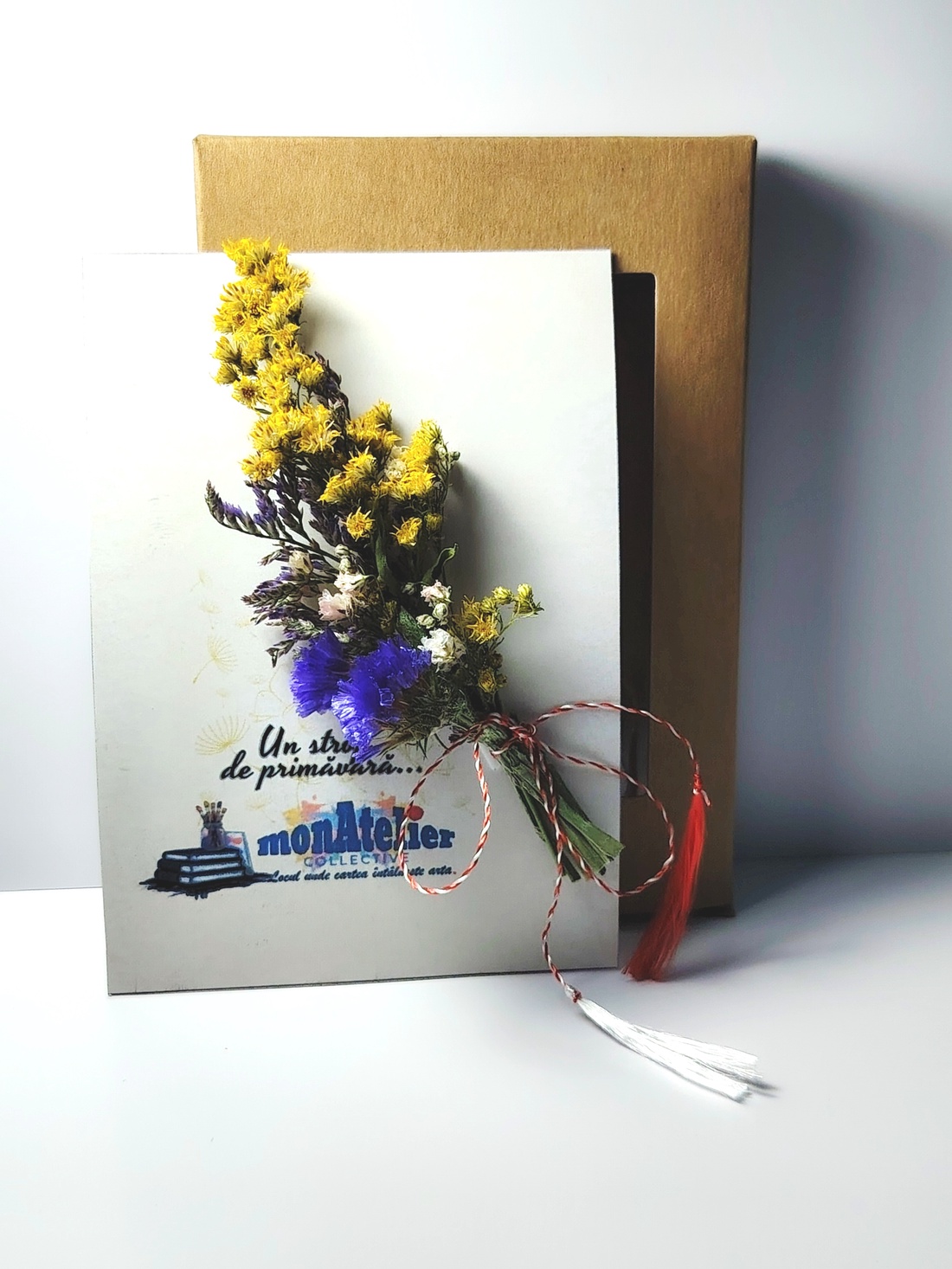 Mărțișor buchețel flori uscate - bijuterii - mărțișor - Artynos.ro