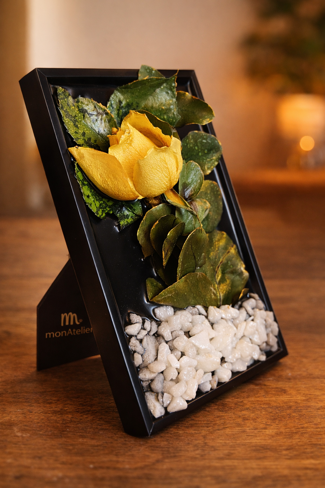 Tablou handmade 10x15 decor cu trandafiri si eucalipt accent auriu decor elegant - casă & stil de viață - decorațiuni de casă - decorațiuni de pereți - tablou cu licheni - Artynos.ro