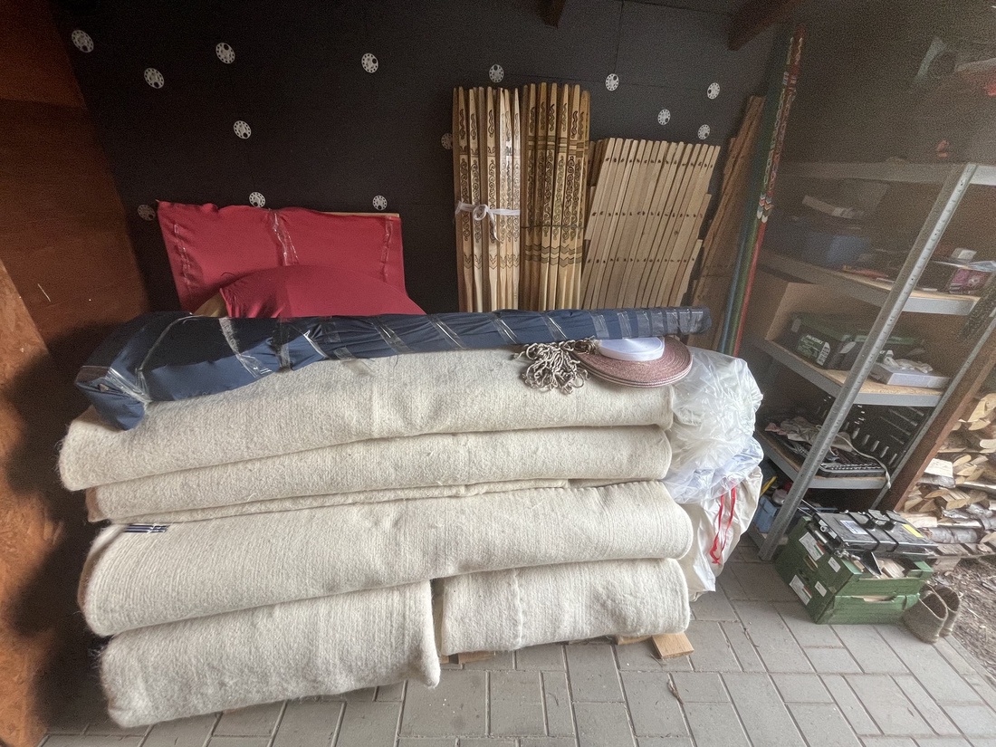 Mongol Jurta 5 méter - casă & stil de viață - mobilier artizanal - alt mobilier - Artynos.ro Mongol Jurta 5 méter - casă & stil de viață - mobilier artizanal - alt mobilier - Artynos.ro