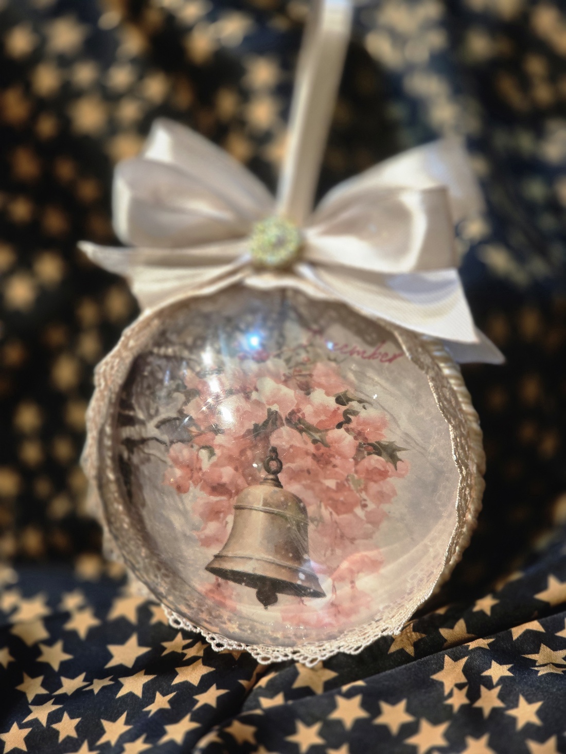 Glob catifea Santa's Bell - crăciun - accesorii cadou de crăciun - felicitări de crăciun - Artynos.ro