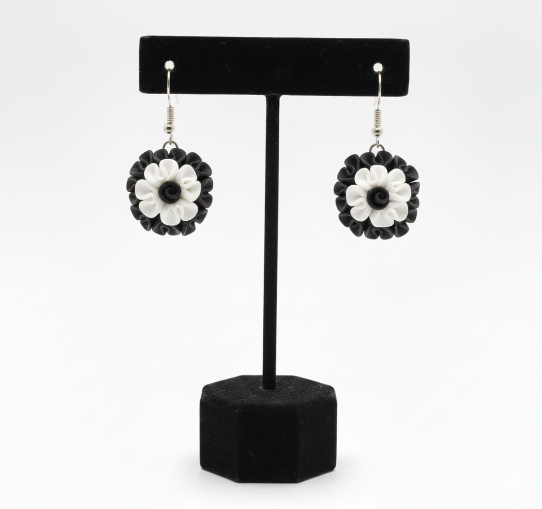 Cercei eleganti dantela - bijuterii - cercei - cercei din rășină - Artynos.ro