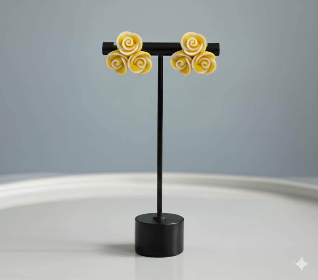 Cercei Trandafirasi triunghi - bijuterii - cercei - cercei din rășină - Artynos.ro