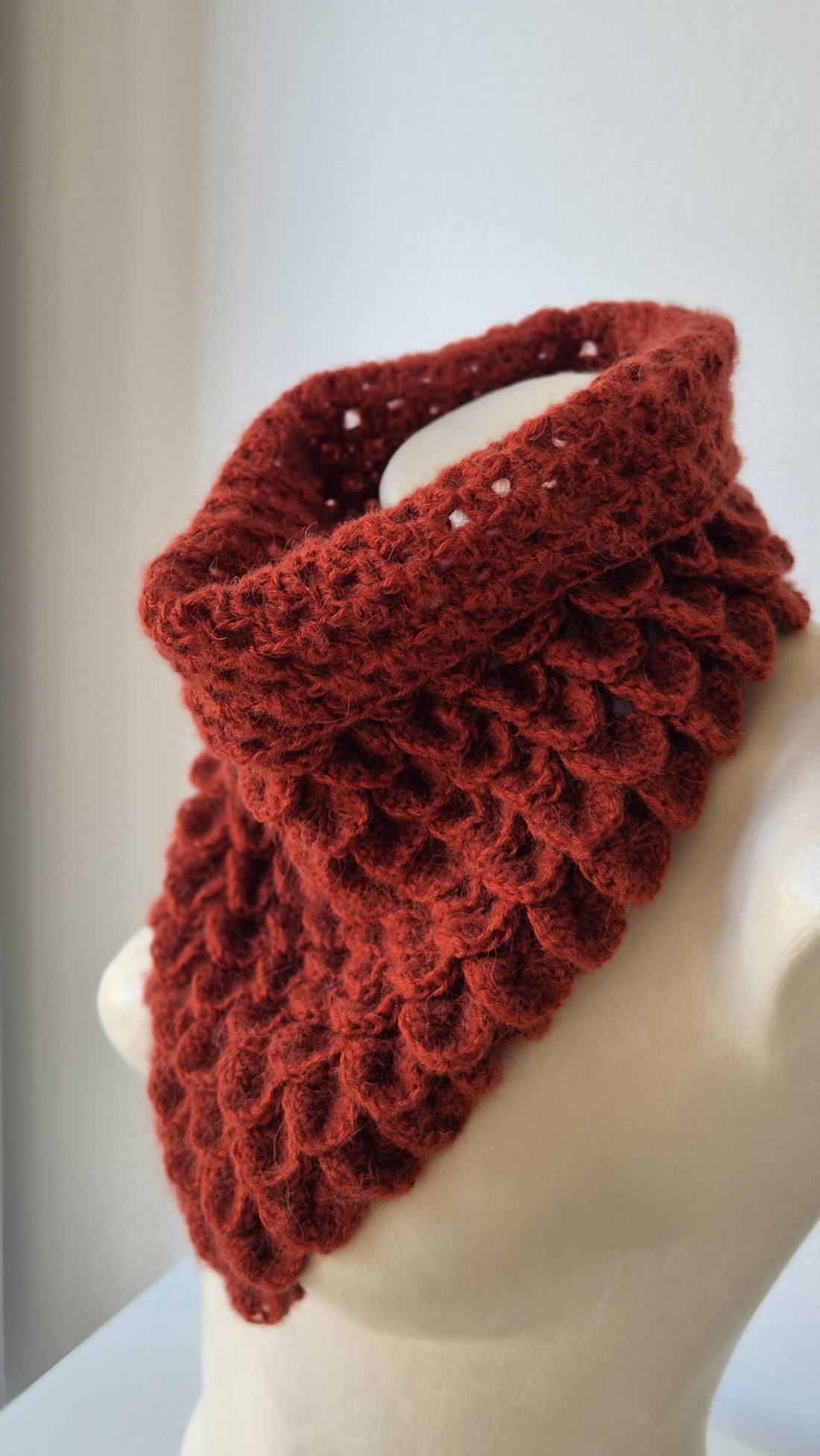 Fular circular crosetat - îmbrăcăminte și modă - eșarfe, pălării, fularuri - eșarfe - Artynos.ro Fular circular crosetat - îmbrăcăminte și modă - eșarfe, pălării, fularuri - eșarfe - Artynos.ro