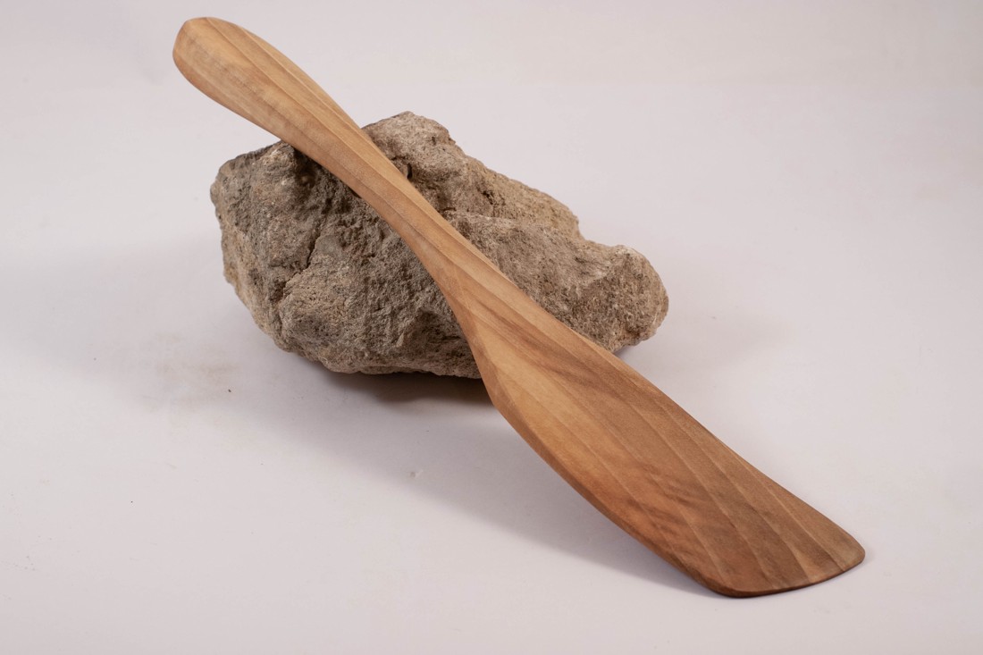 spatulă de lemn pentru stângaci, lingură -  - Artynos.ro