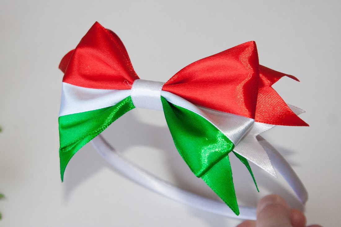 Bandă pentru păr cu panglică în culorile naționale - roșu/alb/verde - îmbrăcăminte și modă - accesorii păr - bandă de păr și agrafe păr - Artynos.ro
