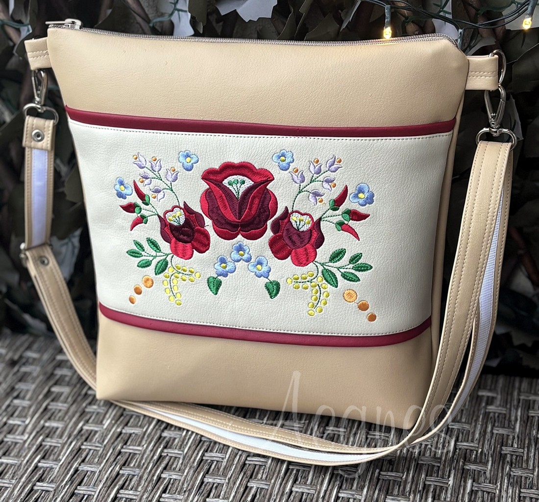 Latte și cremă Kalocsai - genți și portofele - genți de mână și umăr - genți de umăr - Artynos.ro