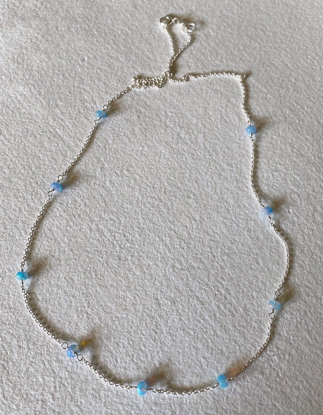 Colier din argint cu opal - - Artynos.ro Colier din argint cu opal - - Artynos.ro