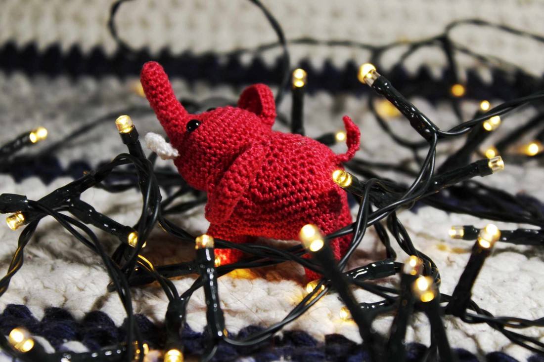 Elefant roșu mini - - Artynos.ro Elefant roșu mini - - Artynos.ro