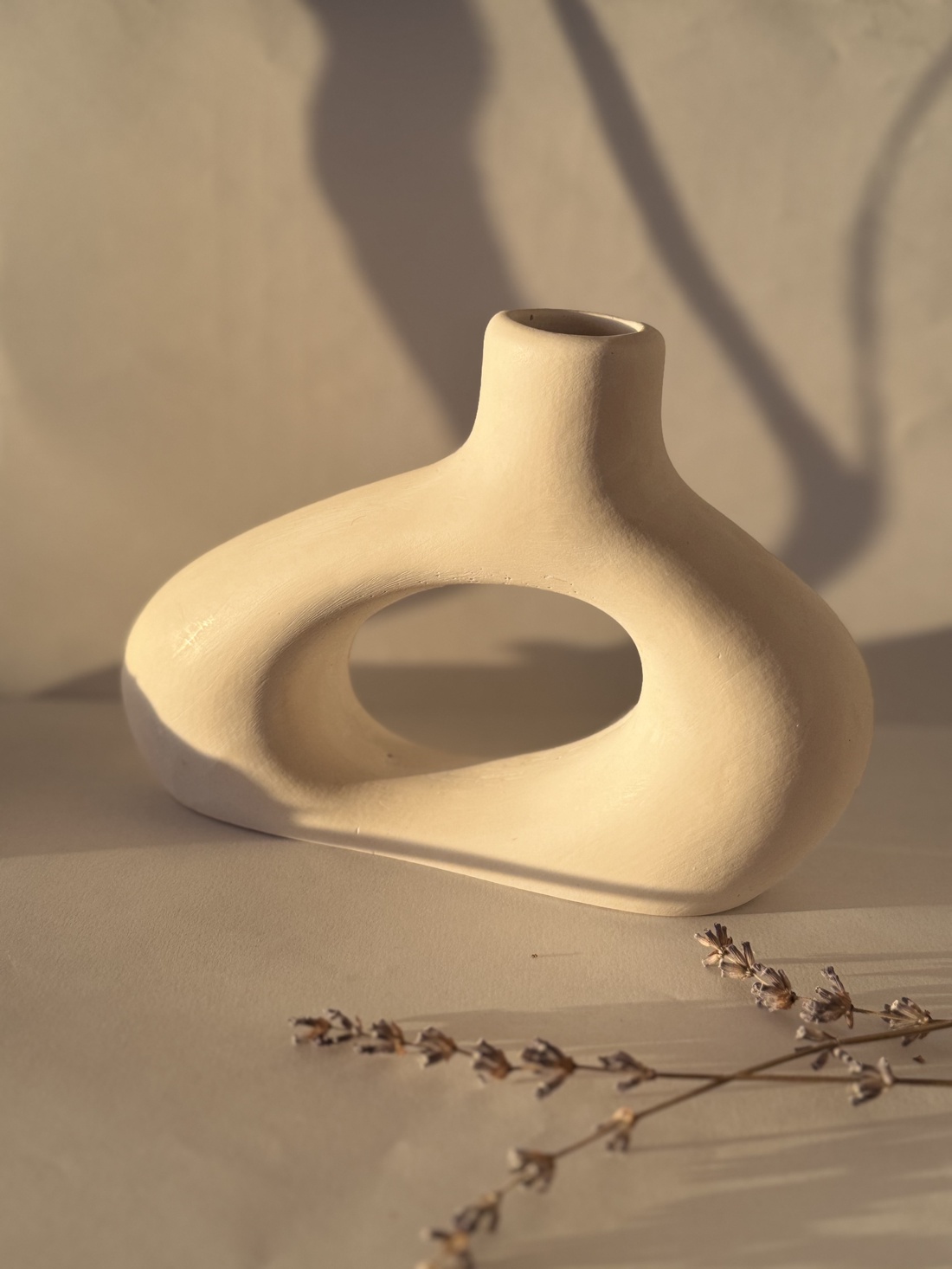 Vază Divine - casă & stil de viață - accesorii pentru decorat casa - decorațiuni de masă și decorațiuni pentru rafturi - decorațiuni de masă - Artynos.ro Vază Divine - casă & stil de viață - accesorii pentru decorat casa - decorațiuni de masă și decorațiuni pentru rafturi - decorațiuni de masă - Artynos.ro