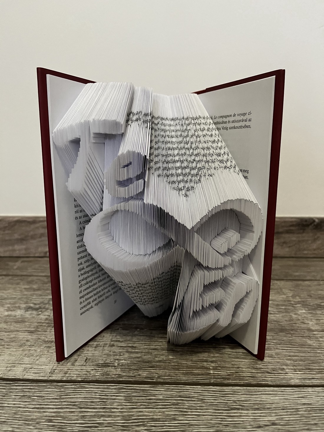 Tu și cu mine pentru totdeauna carte sculptură - casă & stil de viață - decorațiuni de casă - decorațiuni de masă și rafturi - sculptură din carte - Artynos.ro