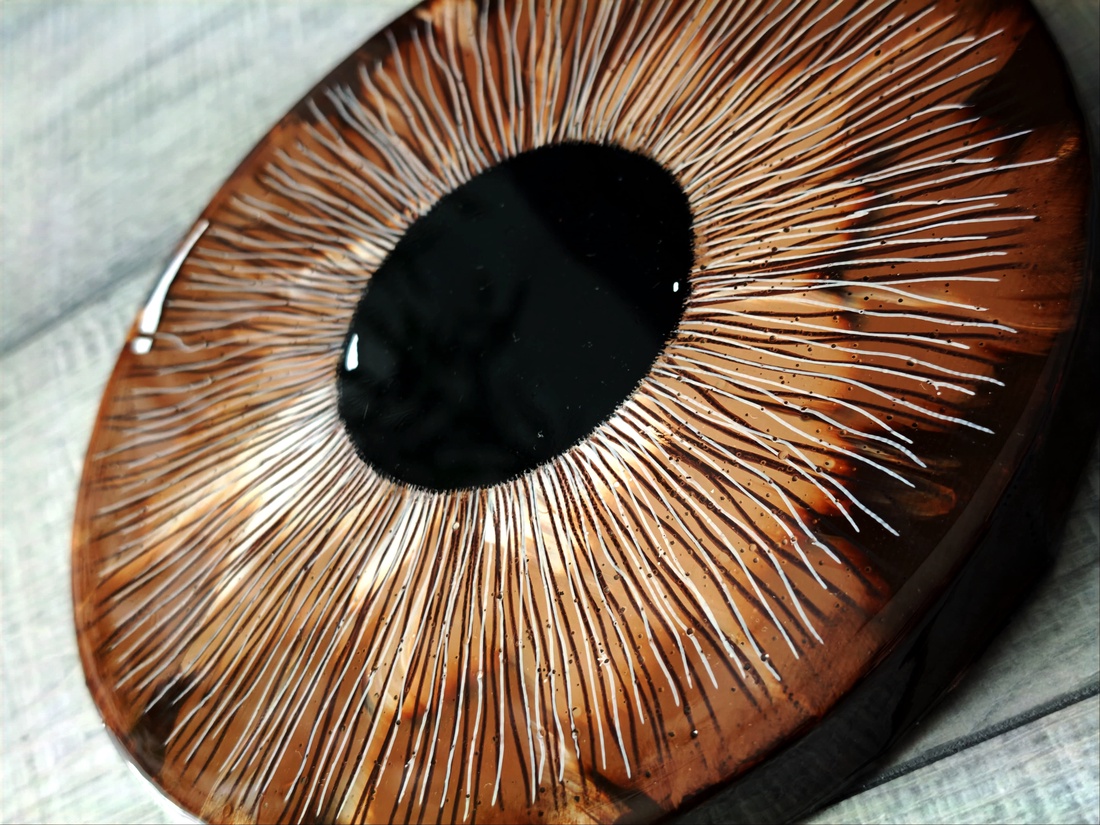 Tablou - model Iris - arte vizuale și accesorii  - picturi - pictură acrilică - Artynos.ro