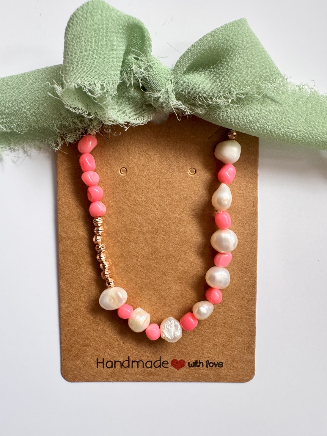 Bratara Coral Attitude din argint 925 placat cu aur roz, coral, perle, design elegant, lungime reglabila 16-19cm - bijuterii - brățări - brățări din perle - Artynos.ro