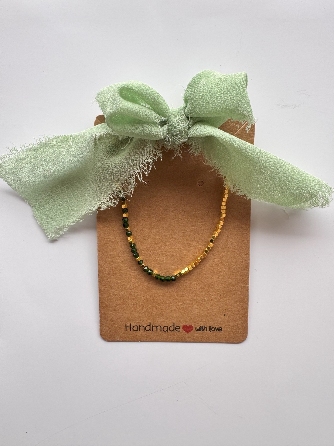 Bratara cu inchizatoare din argint 925 placat cu aur, piatra soarelui verde, hematit - bijuterii - brățări - brățări din pietre semiprețioase - Artynos.ro