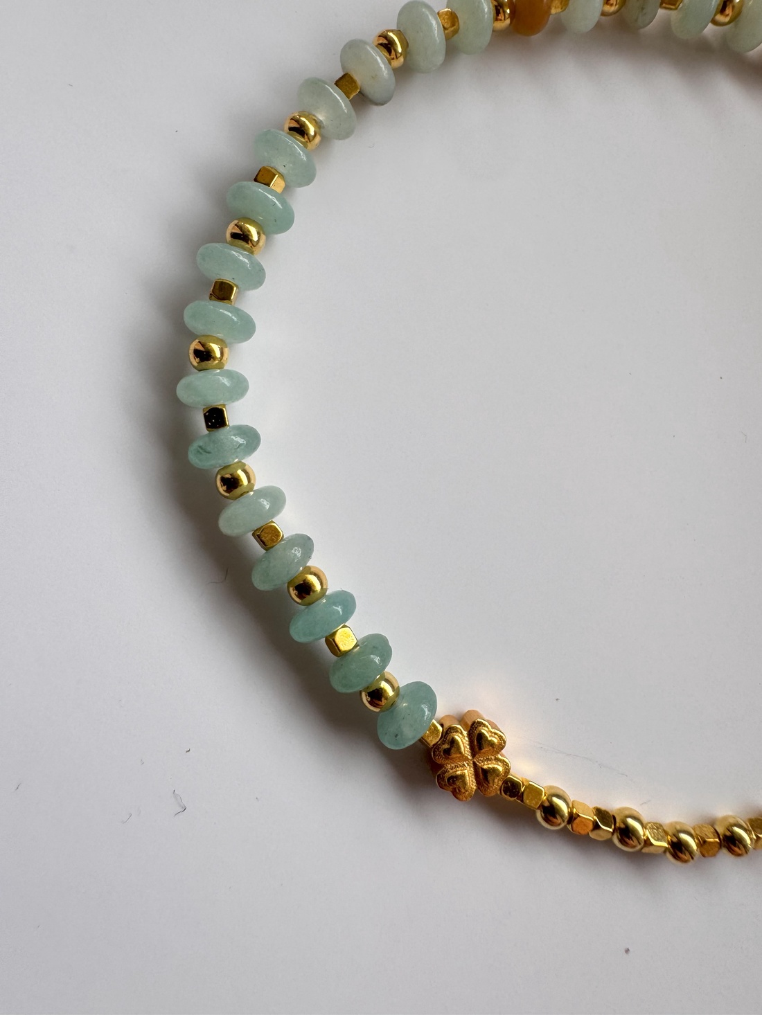 Brățară din argint 925 placat cu aur, aventurin verde, design elegant, lungime reglabilă 16x19cm - bijuterii - brățări - brățări din pietre semiprețioase - Artynos.ro