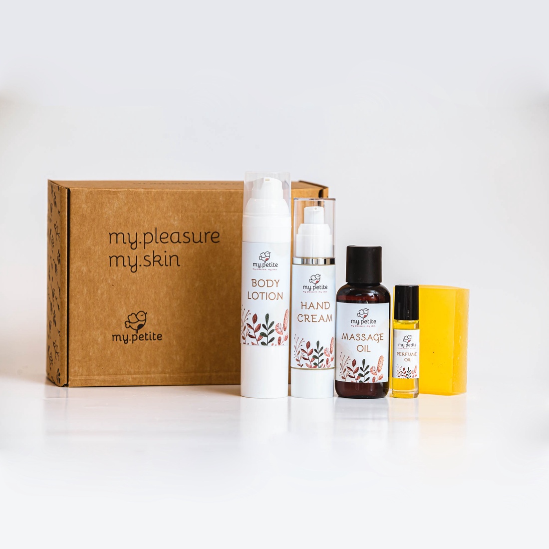 PACHET FEEL GOOD IN YOUR BODY - COSMETICE NATURALE - baie și frumusețe - pachete cosmetice cadou - Artynos.ro PACHET FEEL GOOD IN YOUR BODY - COSMETICE NATURALE - baie și frumusețe - pachete cosmetice cadou - Artynos.ro