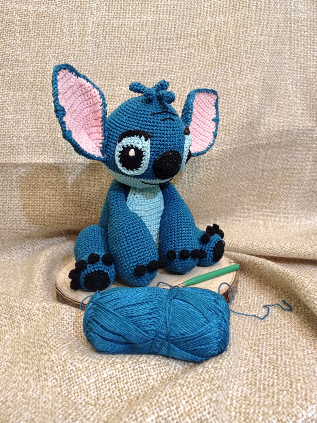 Stitch figură de croșetat - jucării și echipamente pentru copii - plușuri - personaje de basm din pluș - Artynos.ro Stitch figură de croșetat - jucării și echipamente pentru copii - plușuri - personaje de basm din pluș - Artynos.ro