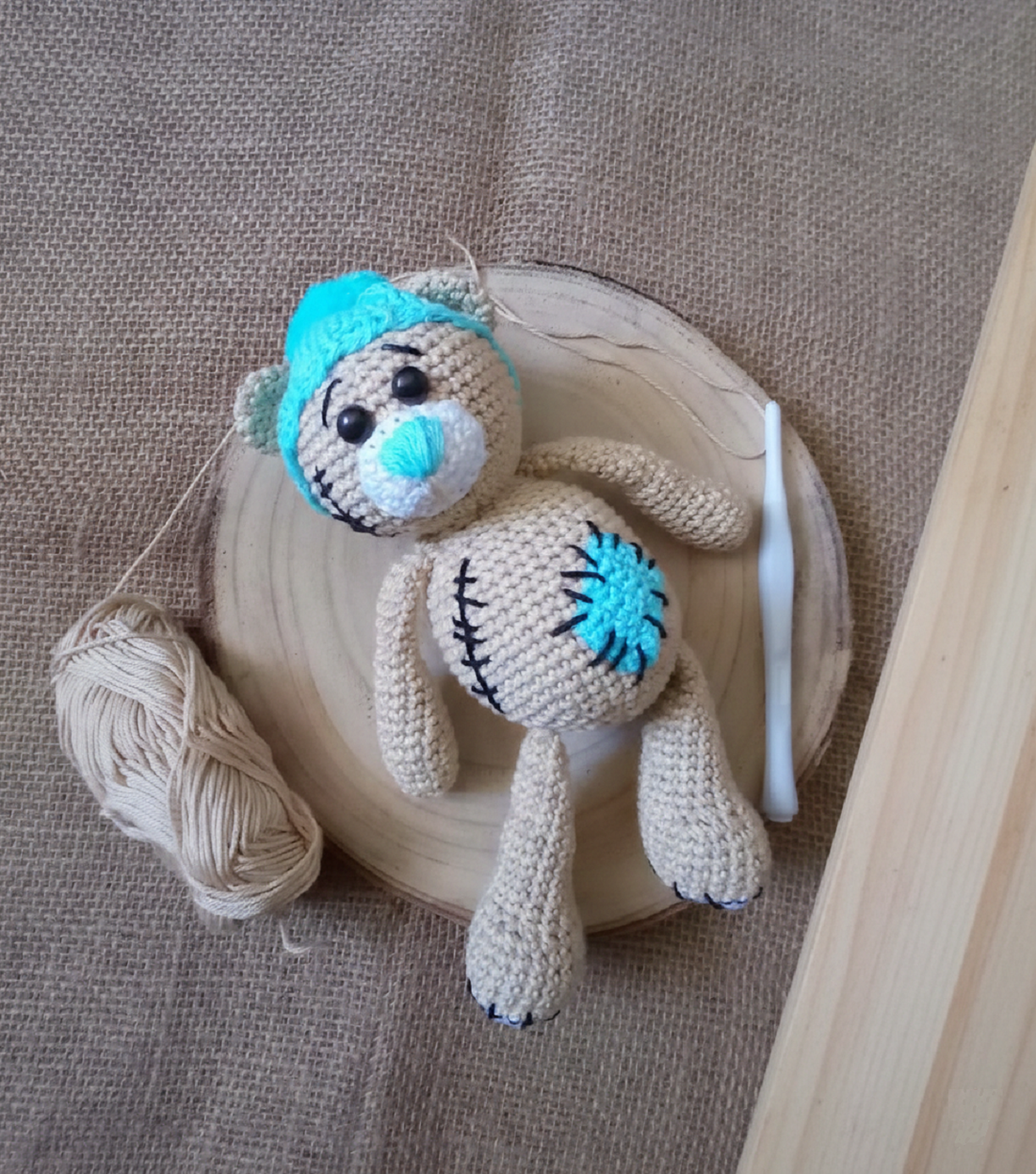 Croșetat ursuleț de pluș cicatrizat în capac - jucării și echipamente pentru copii - plușuri - ursuleț de pluș - Artynos.ro