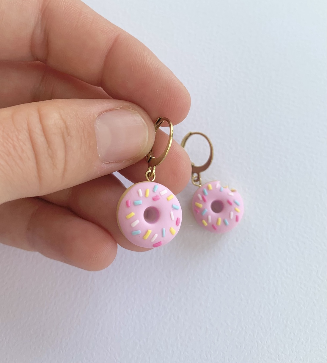 Cercei Pink Donuts - bijuterii - cercei - cercei candelabru - Artynos.ro Cercei Pink Donuts - bijuterii - cercei - cercei candelabru - Artynos.ro