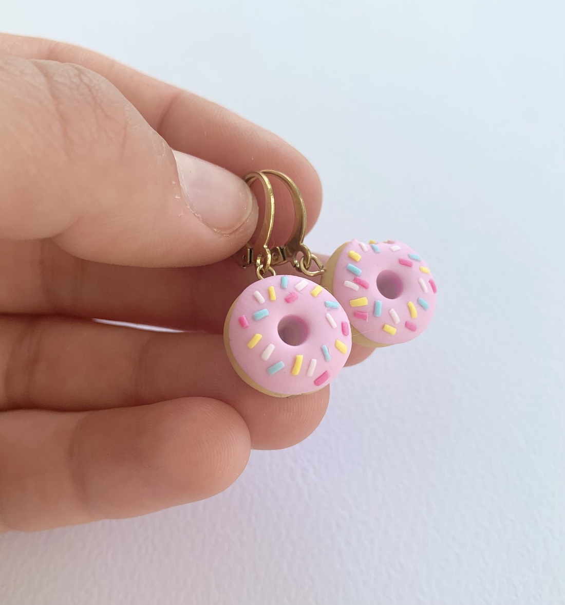 Cercei Pink Donuts - bijuterii - cercei - cercei candelabru - Artynos.ro Cercei Pink Donuts - bijuterii - cercei - cercei candelabru - Artynos.ro