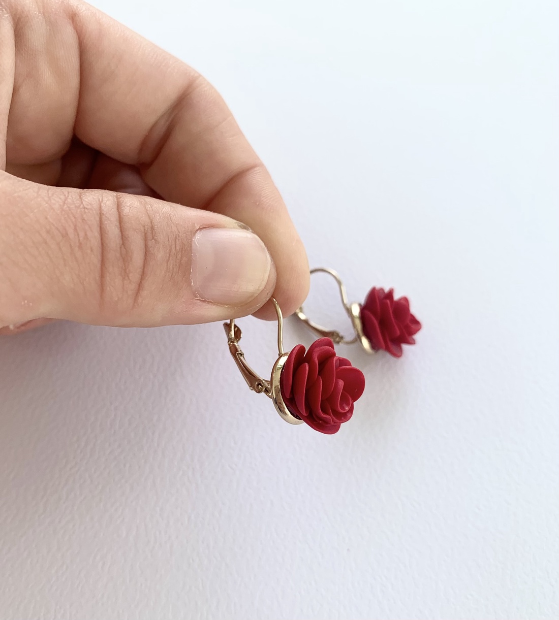 Cercei Roses - bijuterii - cercei - cercei candelabru - Artynos.ro Cercei Roses - bijuterii - cercei - cercei candelabru - Artynos.ro