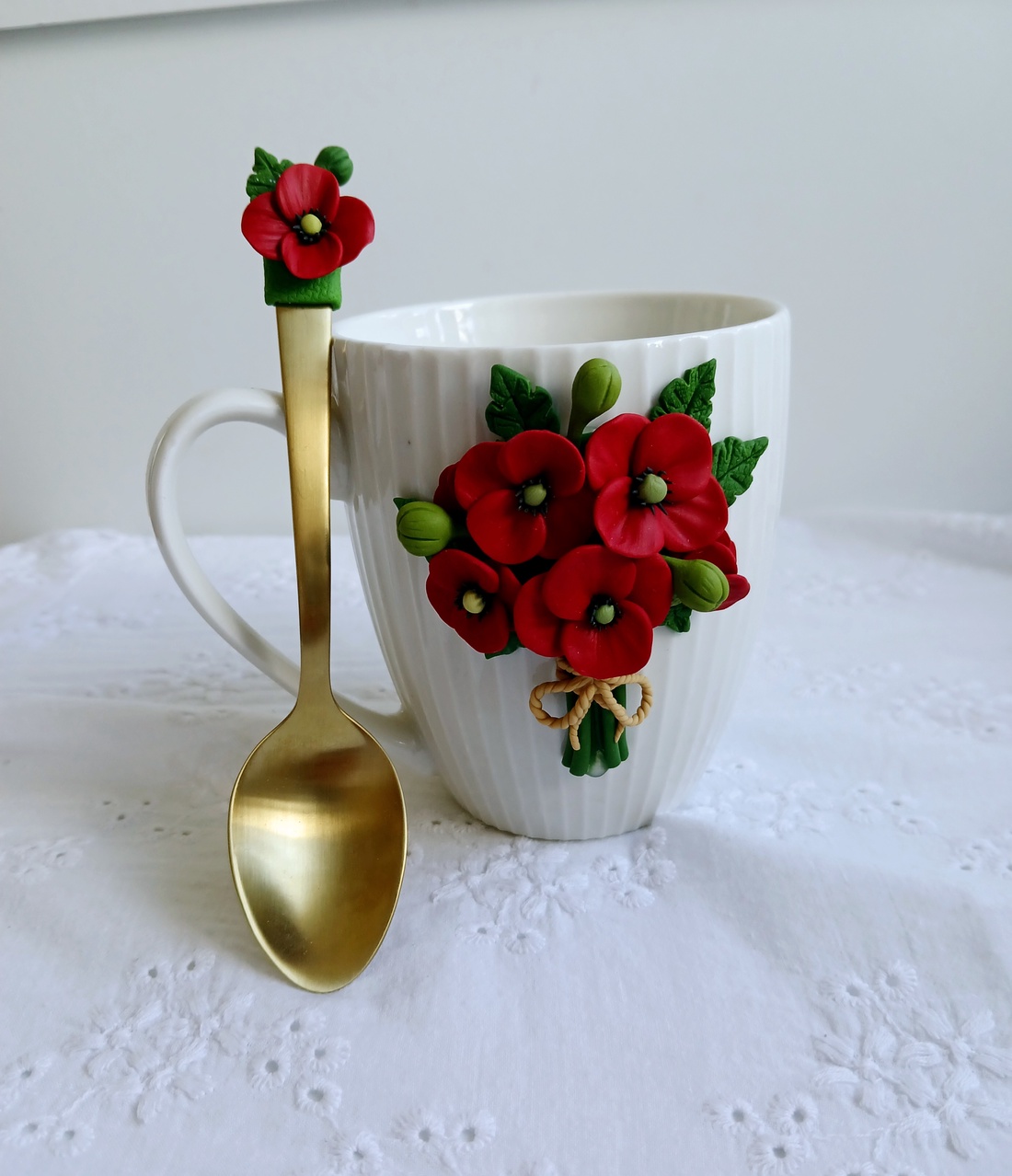 Set Flori de mac - casă & stil de viață - accesorii pentru echipamente de bucătărie - accesorii de servire - căni - Artynos.ro Set Flori de mac - casă & stil de viață - accesorii pentru echipamente de bucătărie - accesorii de servire - căni - Artynos.ro