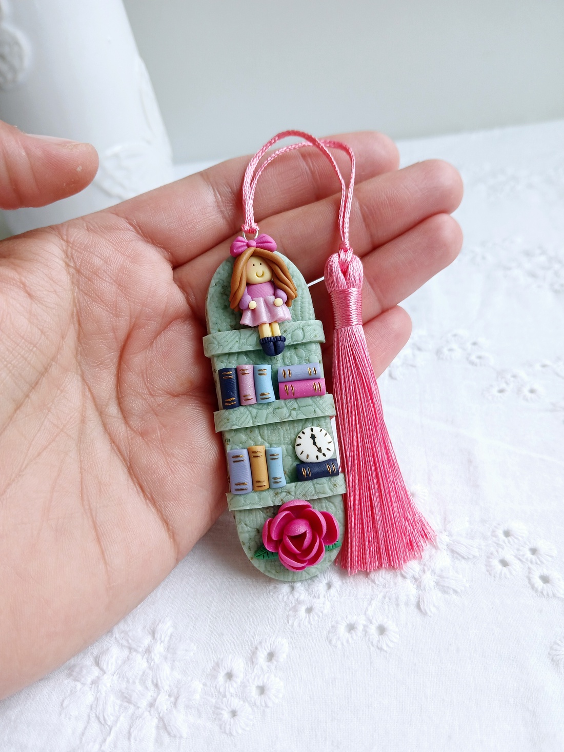 Accesoriu Bookmark - cărți și creații cu tematică muzicală, cadouri - semn de carte - Artynos.ro Accesoriu Bookmark - cărți și creații cu tematică muzicală, cadouri - semn de carte - Artynos.ro