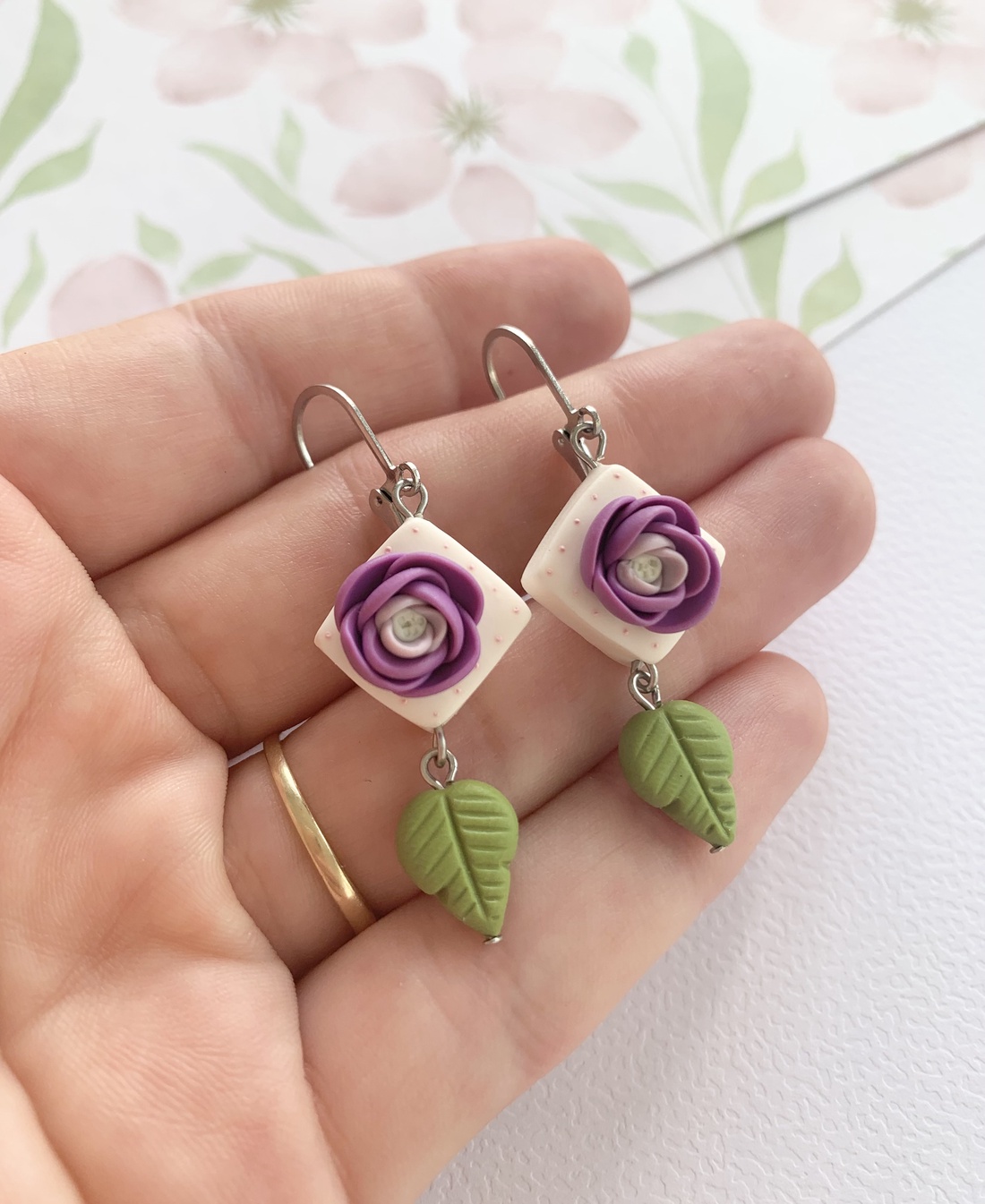 Cercei Purple Roses - bijuterii - cercei - cercei candelabru - Artynos.ro Cercei Purple Roses - bijuterii - cercei - cercei candelabru - Artynos.ro
