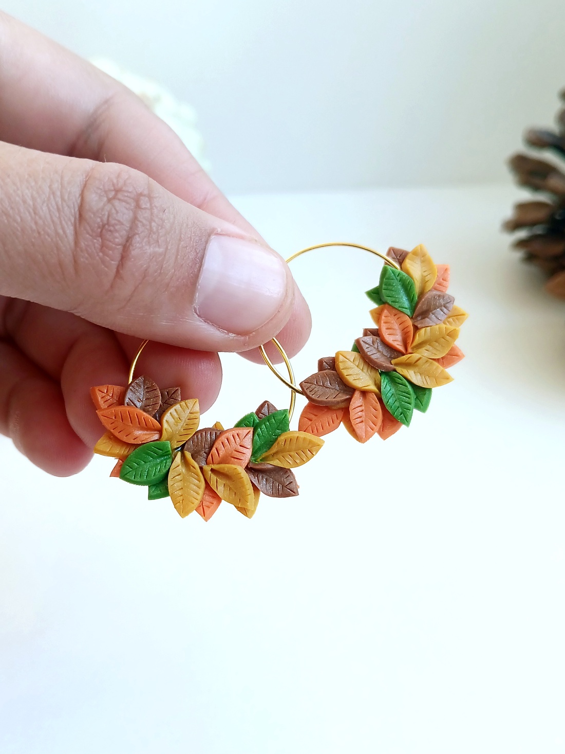 Cercei Frunze - bijuterii - cercei hoops - Artynos.ro Cercei Frunze - bijuterii - cercei hoops - Artynos.ro