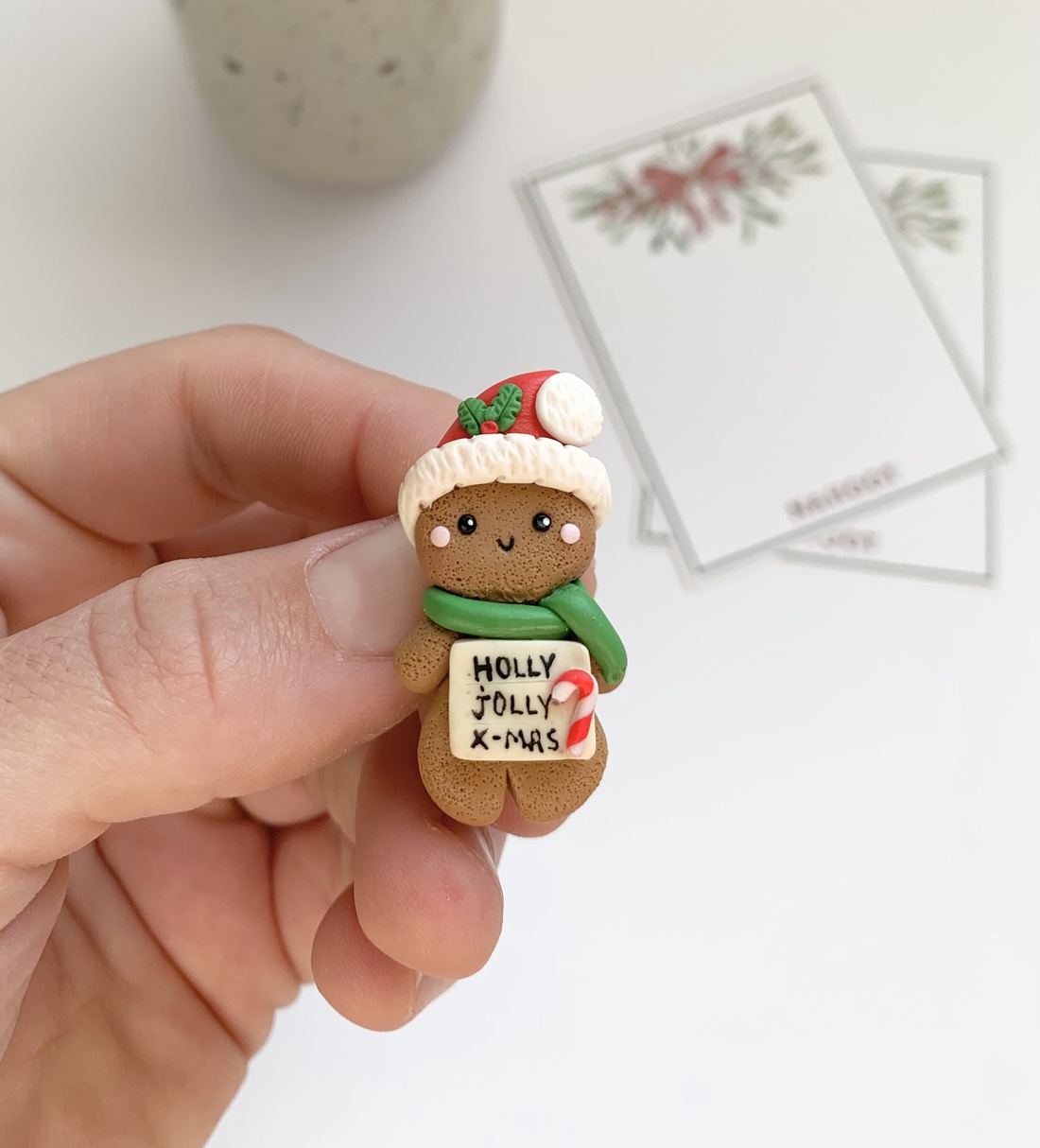 Brosa Om de turta dulce - crăciun - cadouri de moș crăciun - cadouri de moș crăciun - Artynos.ro